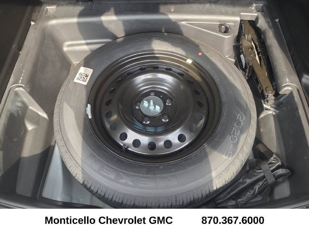 2023 Jeep Grand Cherokee Laredo 4x4
