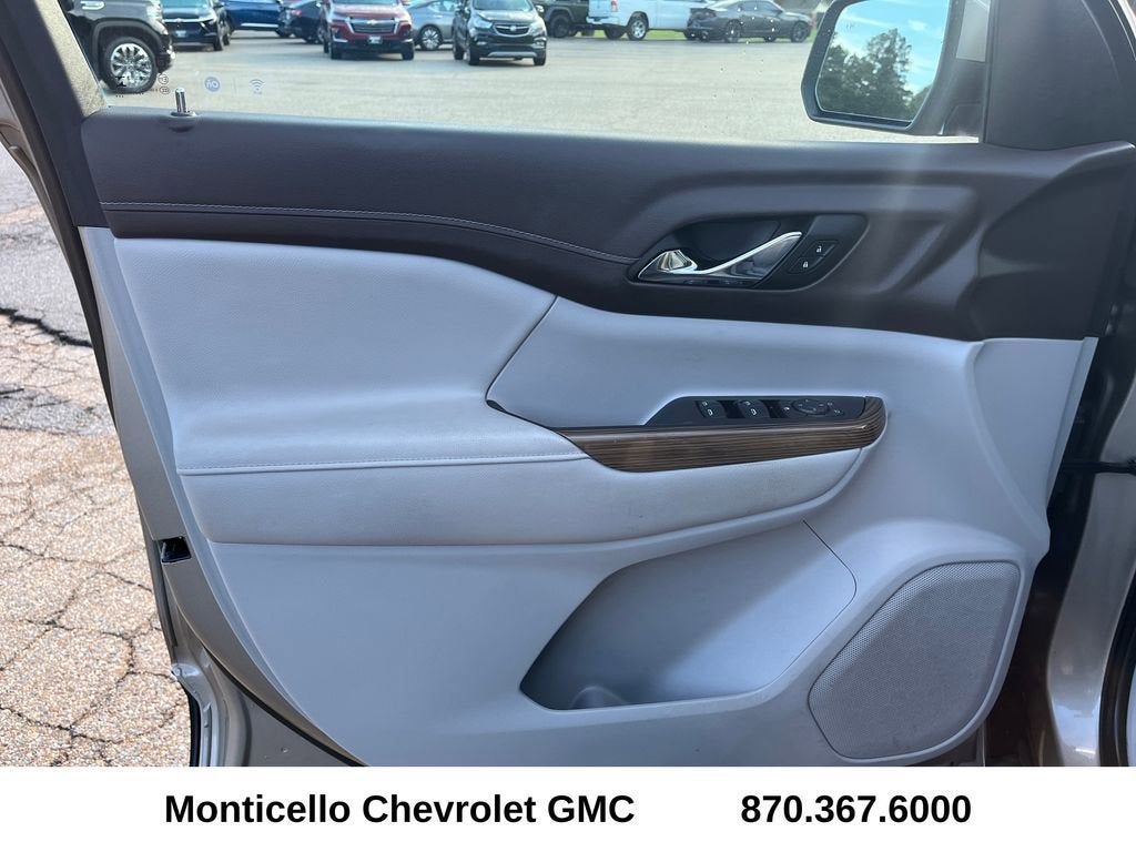 2022 GMC Acadia SLE