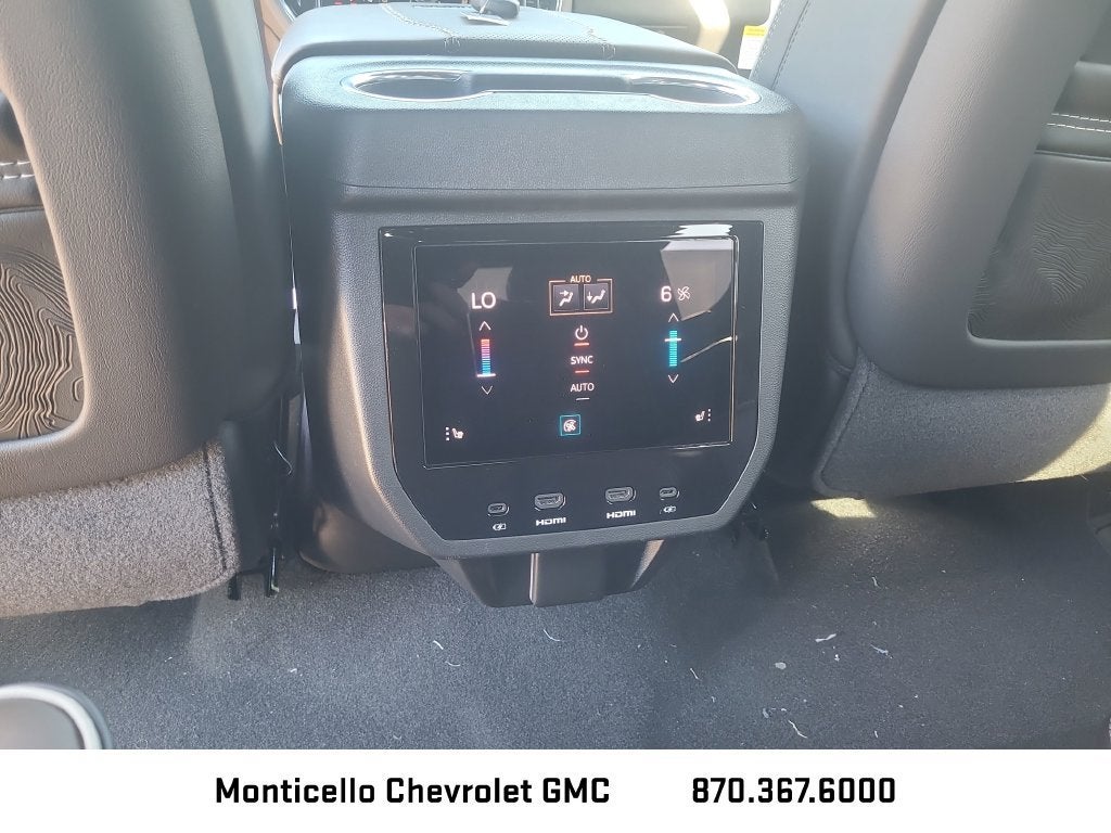 2027 GMC Yukon Denali Ultimate