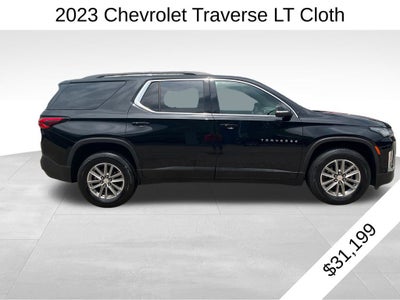 2023 Chevrolet Traverse LT Cloth