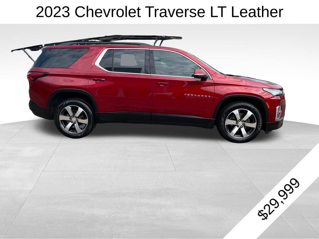 2023 Chevrolet Traverse LT Leather