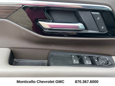 2025 Chevrolet Suburban LS