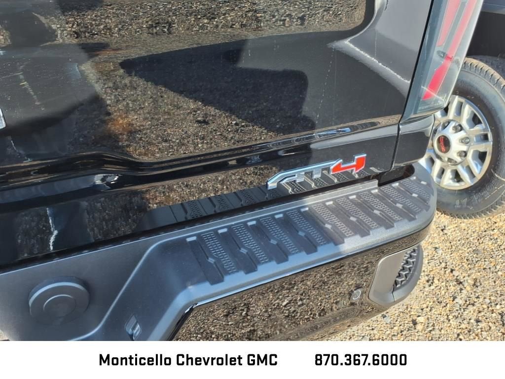 2025 GMC Sierra 2500 HD AT4