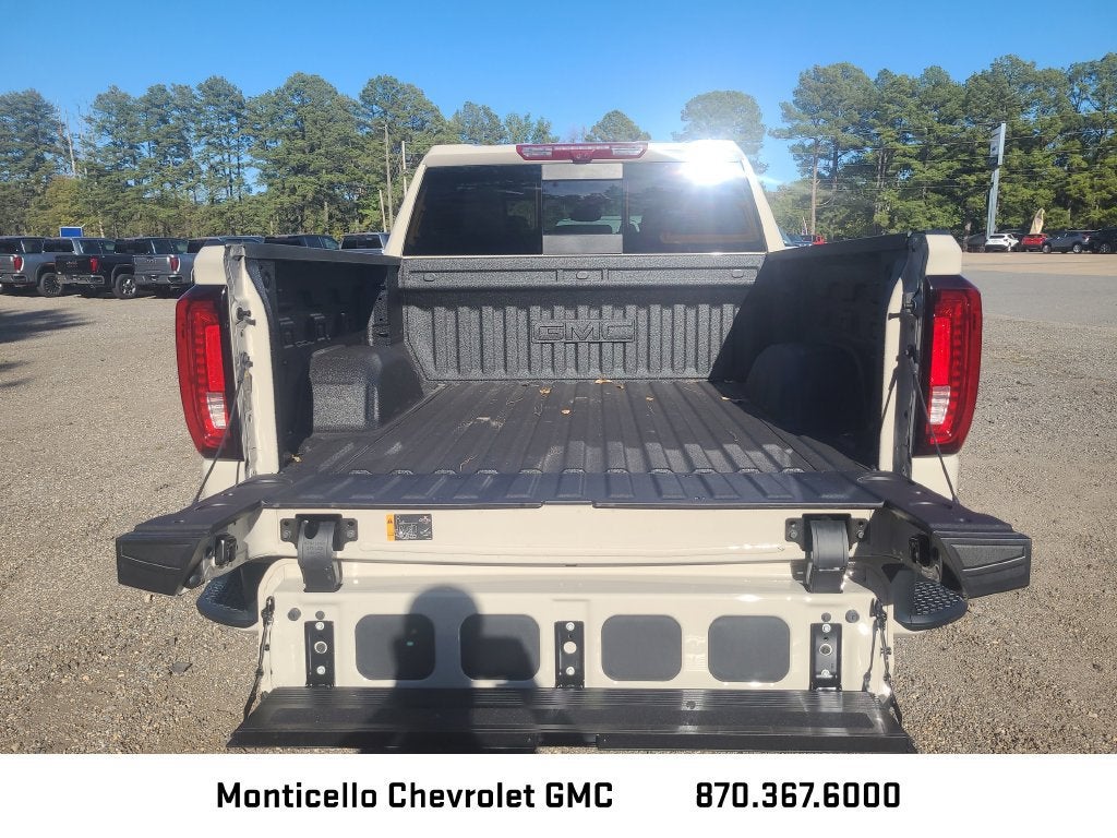 2026 GMC Sierra 1500 AT4 - Photo 7