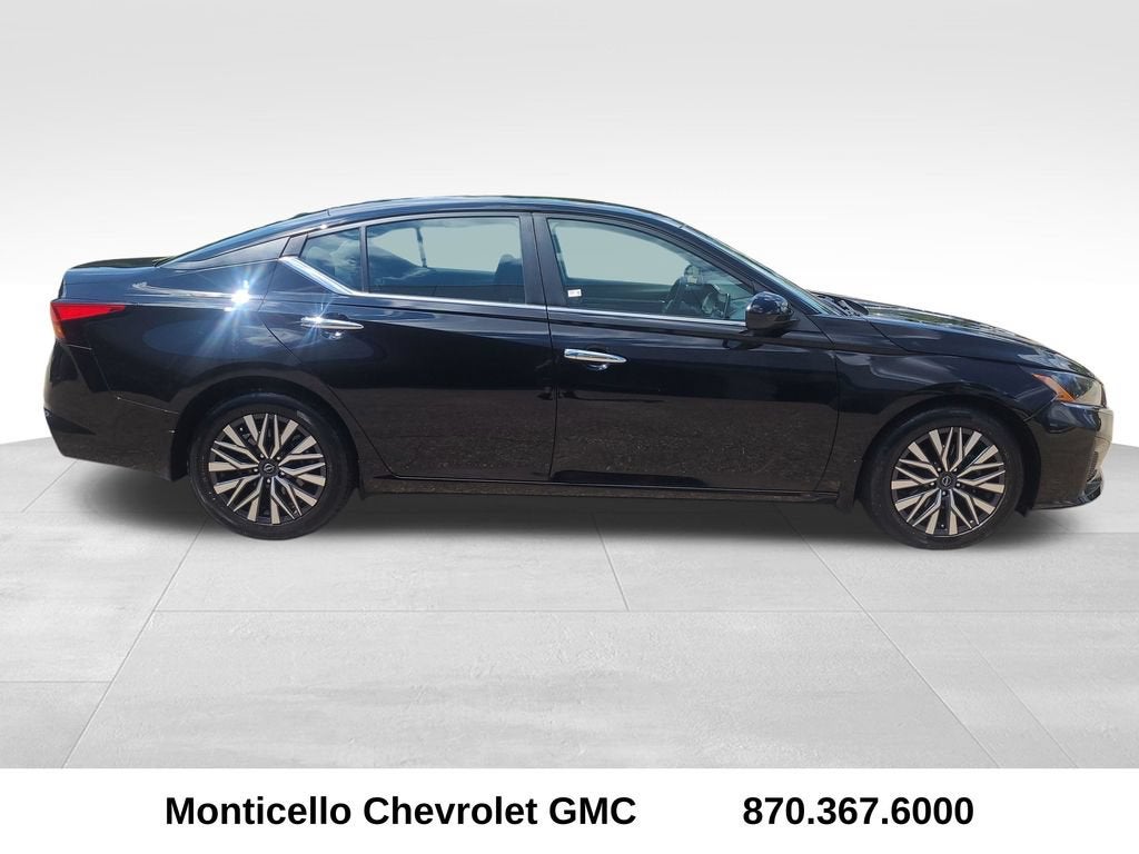 2023 Nissan Altima SV FWD