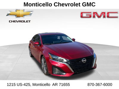 2023 Nissan Altima SL FWD