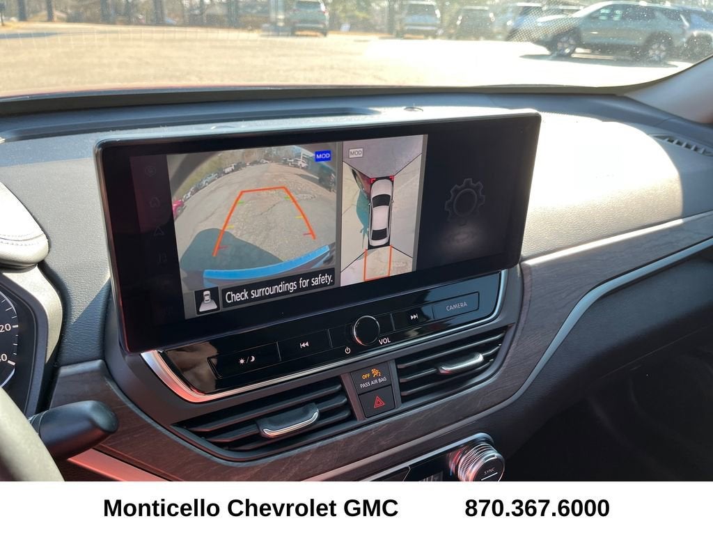 2023 Nissan Altima SL FWD