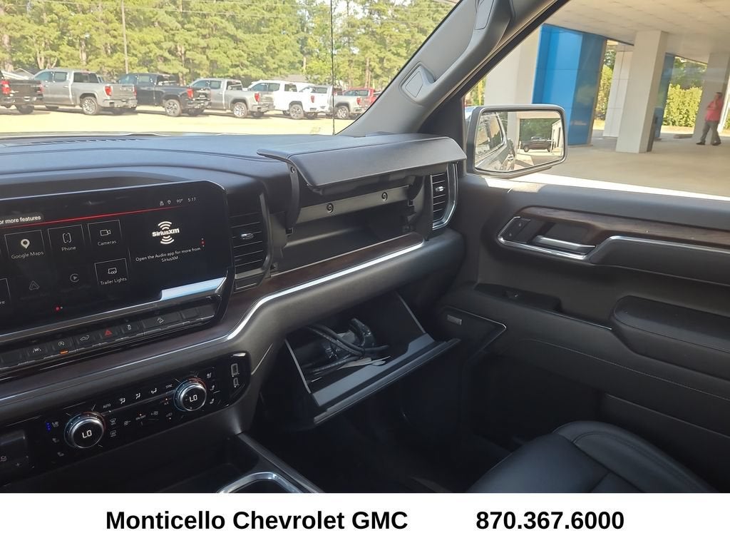 2025 GMC Sierra 1500 SLT