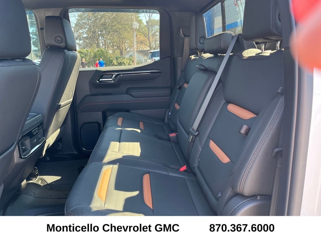 2025 GMC Sierra 1500 AT4